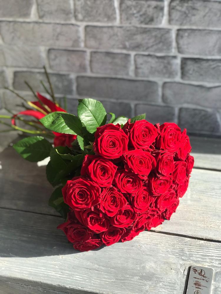 Букет Красные розы Фридом в Эндирее