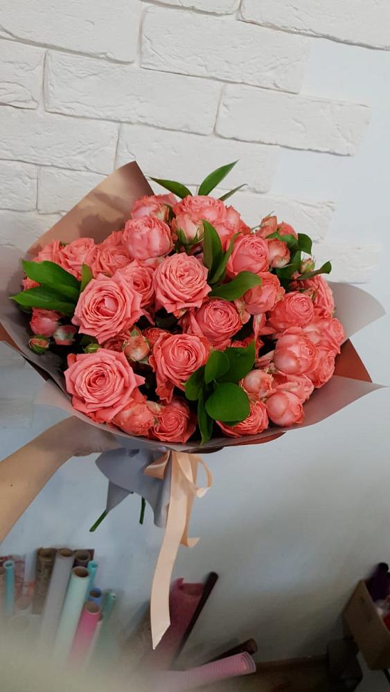 Букет цветов из: Розы в Эндирее