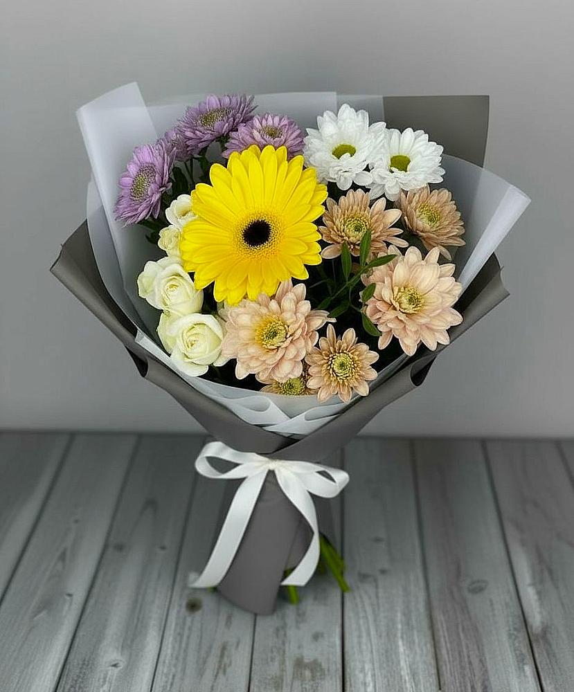 Букет цветов из: Розы, Герберы и Хризантемы в Эндирее