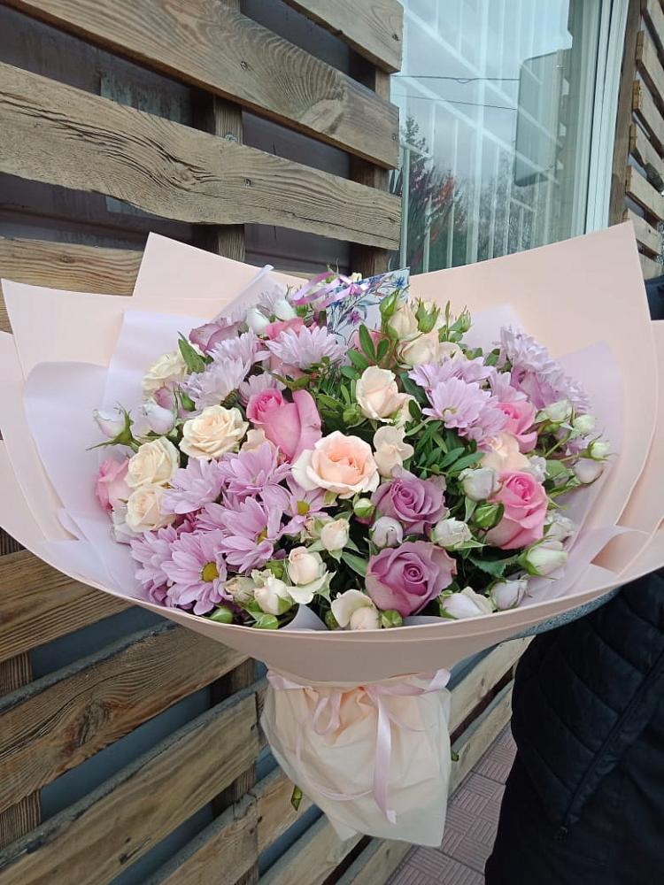 Букет цветов из: Розы и Хризантемы в Эндирее