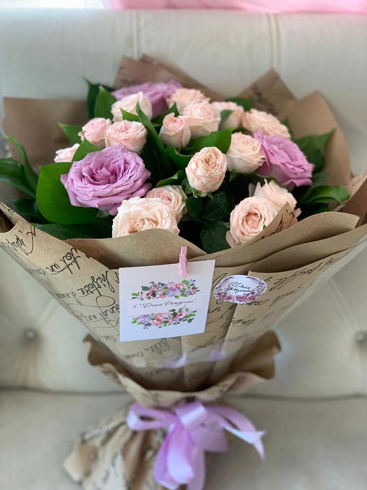 Букет цветов из: Розы в Эндирее