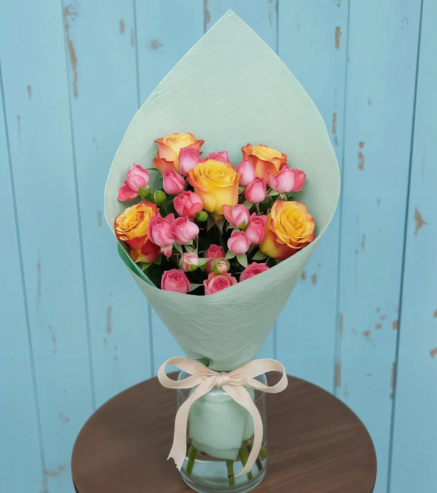 Букет цветов из: Розы в Эндирее