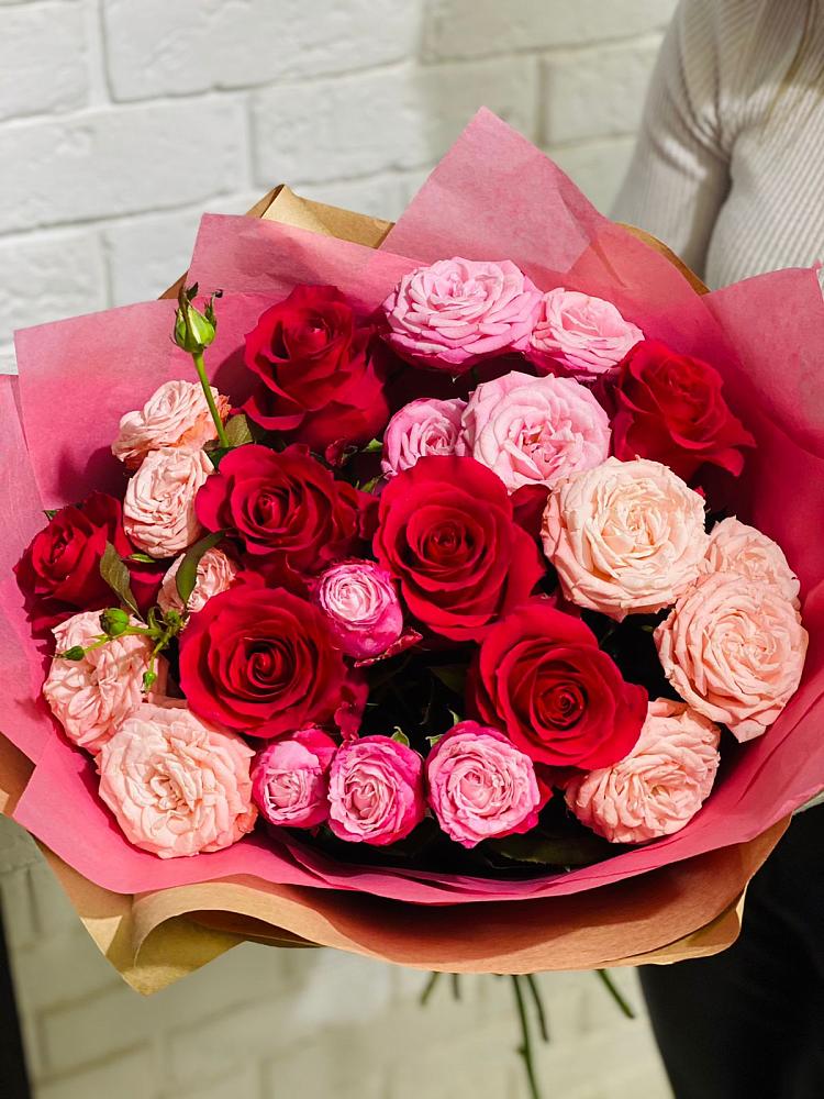 Букет цветов из: Розы в Эндирее