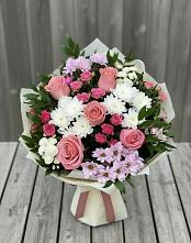 Букет цветов из:  Альстромерии, Гвоздики, Розы и Хризантемы в Эндирее