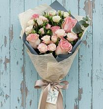Букет цветов из:  Розы в Эндирее