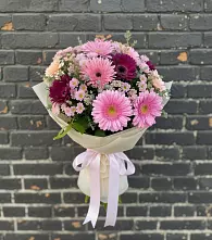 Букет цветов из:  Герберы и Хризантемы в Эндирее