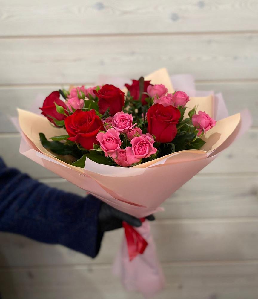 Букет цветов из: Розы в Эндирее