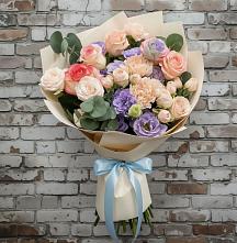 Букет цветов из:  Розы, Лизиантусы и Гвоздики #REPLACE_PRED# Эндирее