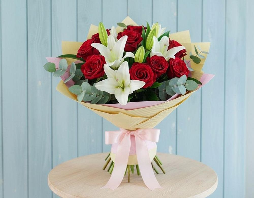 Букет цветов из: Лилии и Розы в Эндирее